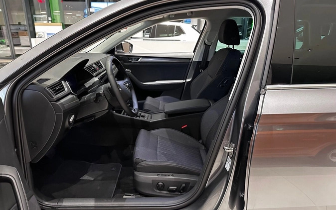 Skoda Superb cena 185990 przebieg: 4, rok produkcji 2024 z Międzybórz małe 79